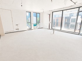 Продава  4-стаен, град София