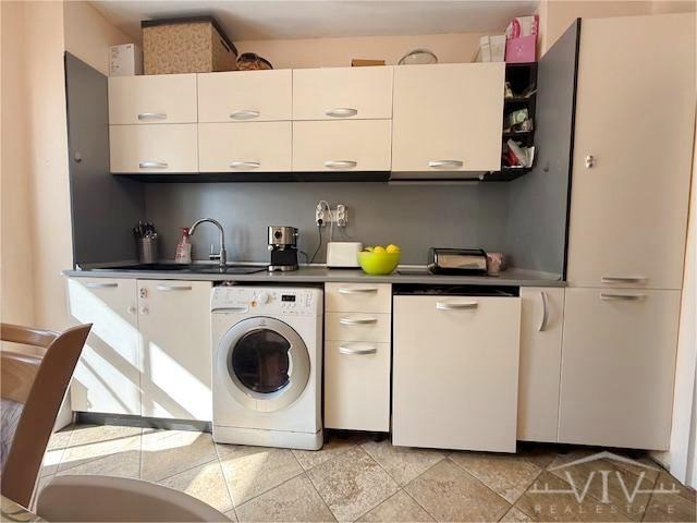 Продава 3-СТАЕН, гр. Варна, Левски 1, снимка 3 - Апартаменти - 52476852