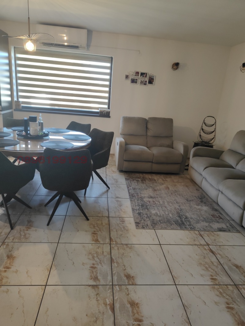 Продава КЪЩА, с. Соколово, област Добрич, снимка 9 - Къщи - 53192212