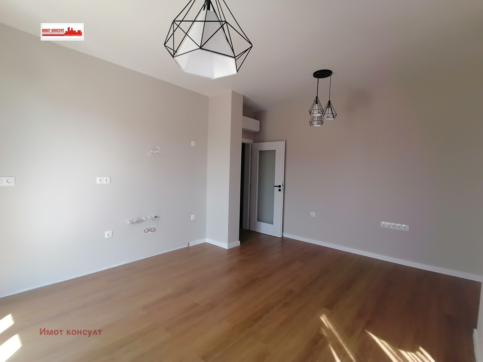 Продава 2-СТАЕН, гр. Пловдив, Тракия, снимка 2 - Апартаменти - 43866108