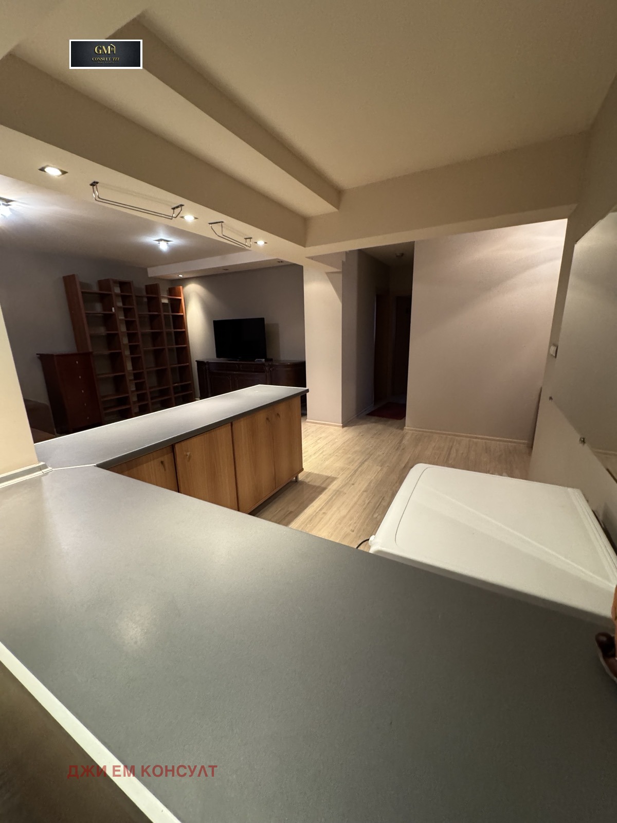 Продава 3-СТАЕН, гр. Плевен, Идеален център, снимка 4 - Апартаменти - 52977350