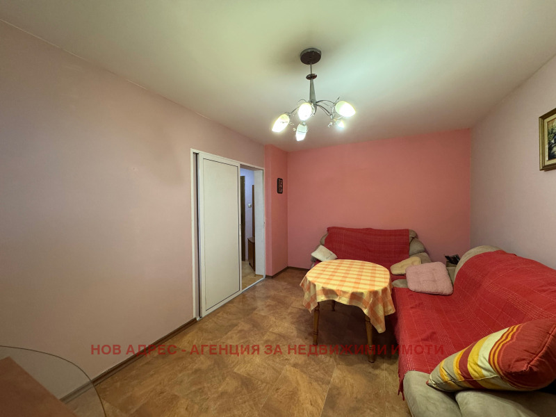 Продава  3-стаен град Търговище , Боровец , 67 кв.м | 68727042 - изображение [2]