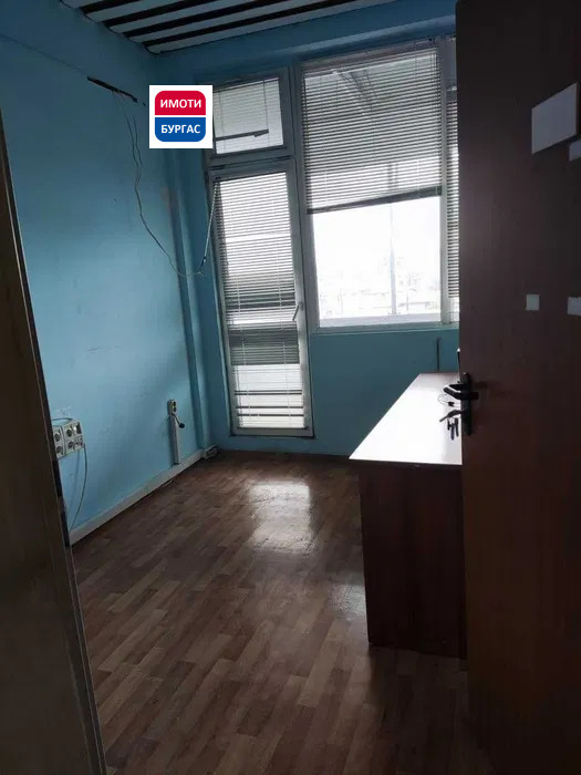 Na prodej  Kancelář Burgas , Vazraždane , 13 m2 | 68836672 - obraz [3]