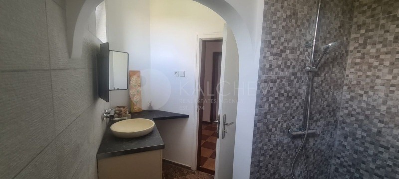 Продава КЪЩА, с. Юнец, област Варна, снимка 13 - Къщи - 52164279