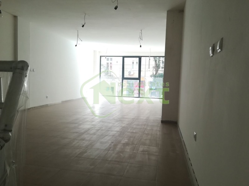 In vendita  Negozio Sofia , Tsentar , 160 mq | 78566270 - Immagine [8]