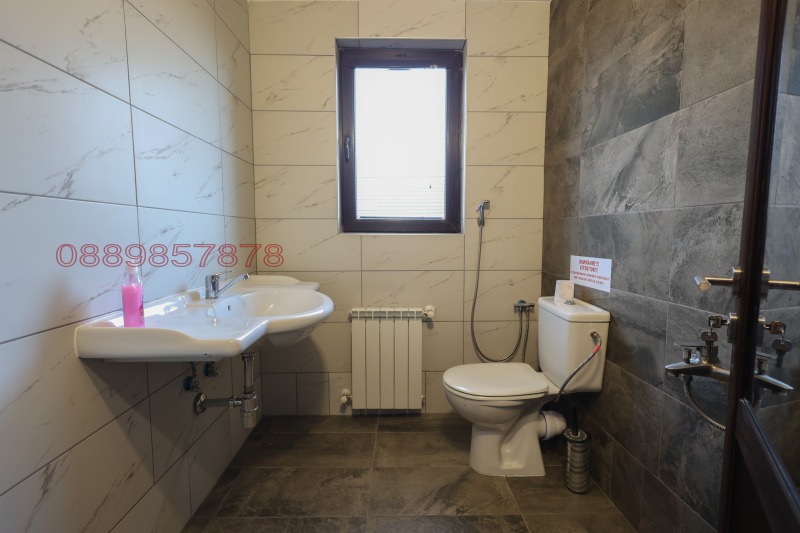 Продава ХОТЕЛ, с. Бял извор, област Стара Загора, снимка 14 - Хотели - 53385862