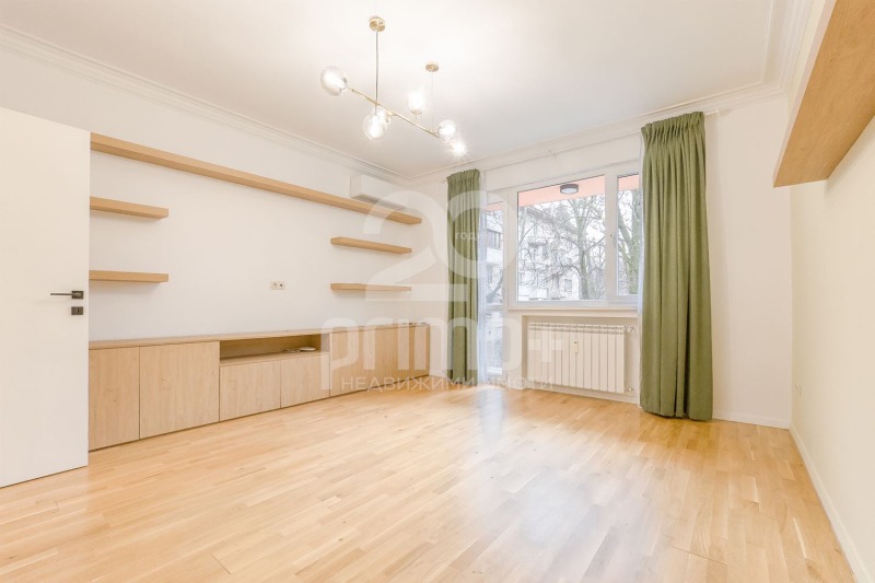 Продава 3-СТАЕН, гр. София, Яворов