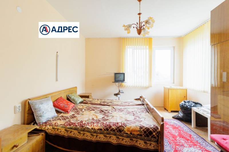 Продава ЕТАЖ ОТ КЪЩА, гр. Плевен, 9-ти квартал, снимка 4 - Етаж от къща - 53230084