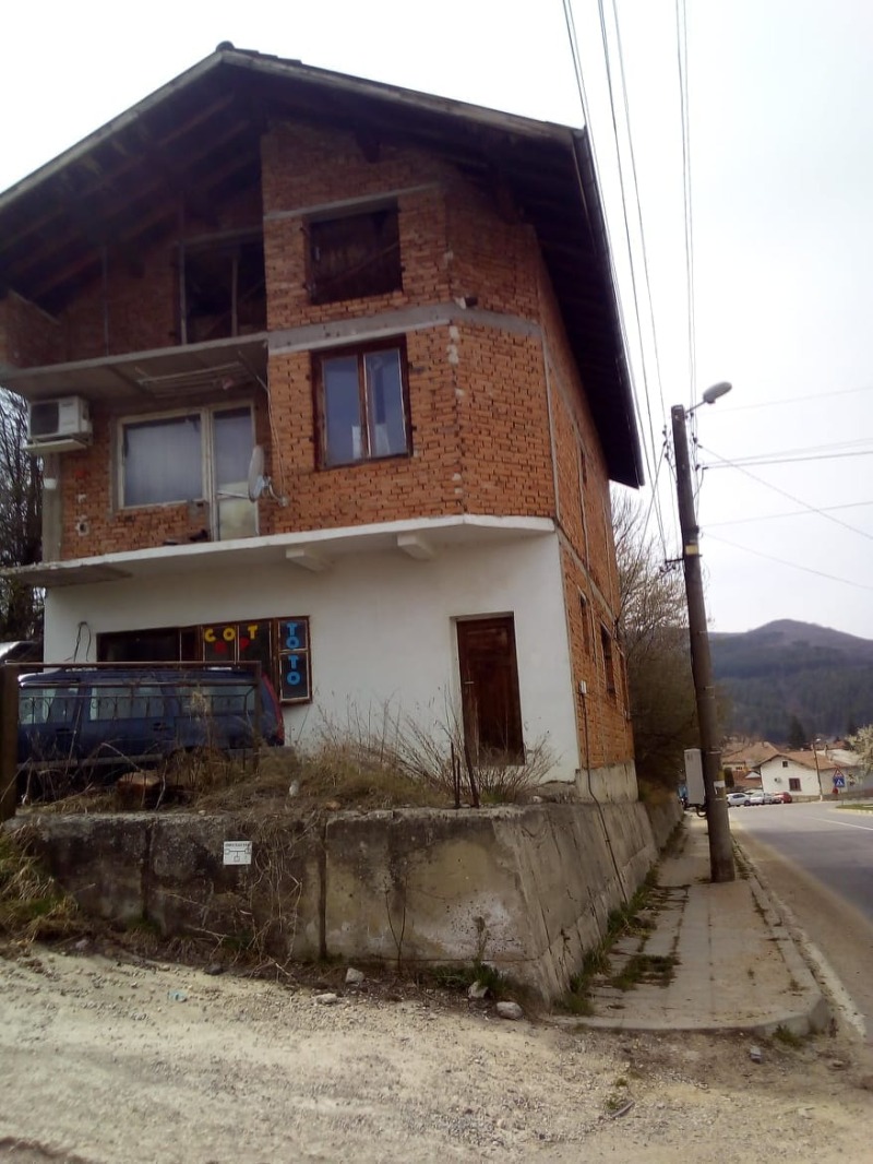 Zu verkaufen  Haus region Sofia , Dolno Kamarzi , 190 qm | 75679318 - Bild [2]