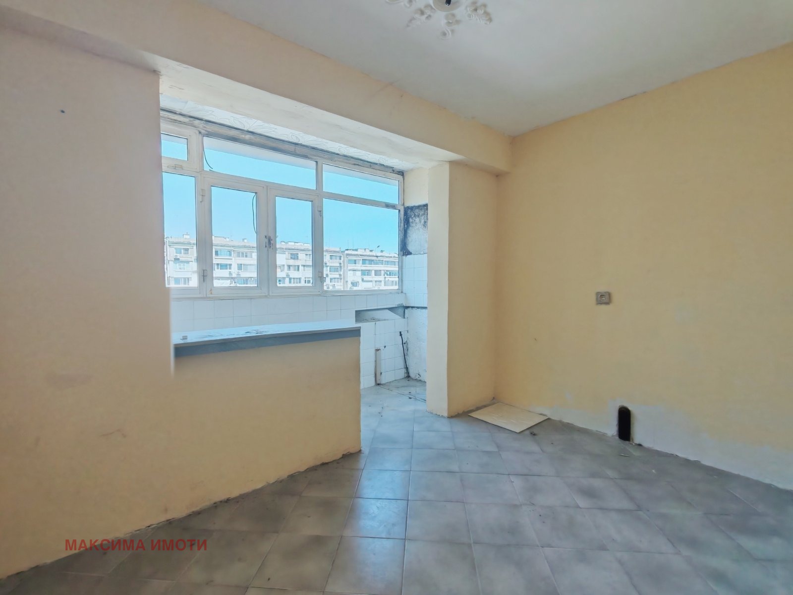 Продава 2-СТАЕН, гр. Бургас, Изгрев, снимка 3 - Апартаменти - 56012617