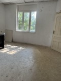Продава ЕТАЖ ОТ КЪЩА, град Русе, Център • 110000 € / 215141.30 лв. • 96324546 13