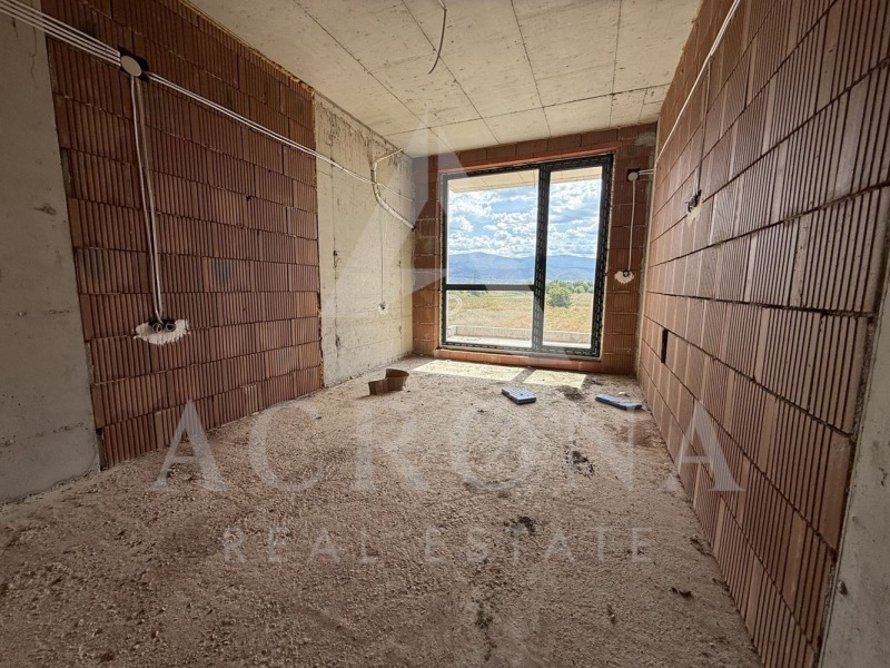 Продава  2-стаен град Пловдив , Остромила , 74 кв.м | 53742058 - изображение [3]
