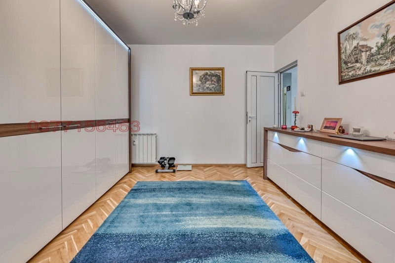 Продава 4-СТАЕН, гр. София, Център, снимка 7 - Апартаменти - 52538163