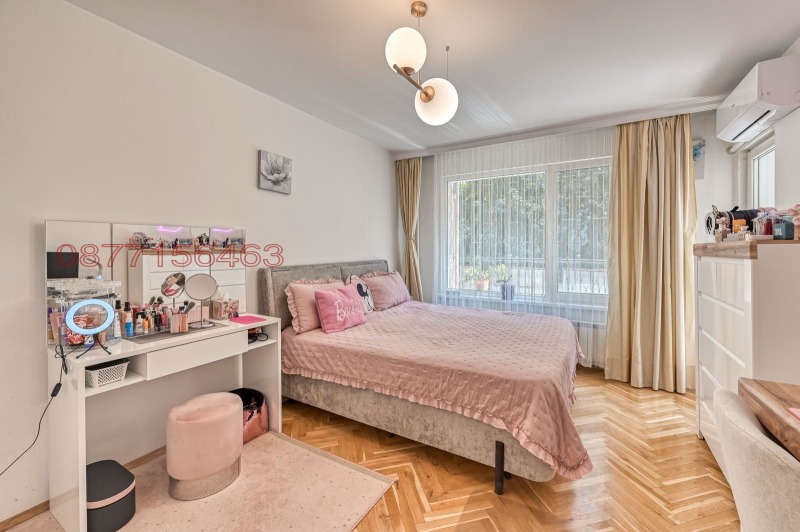 Продава 4-СТАЕН, гр. София, Център, снимка 8 - Апартаменти - 52538163