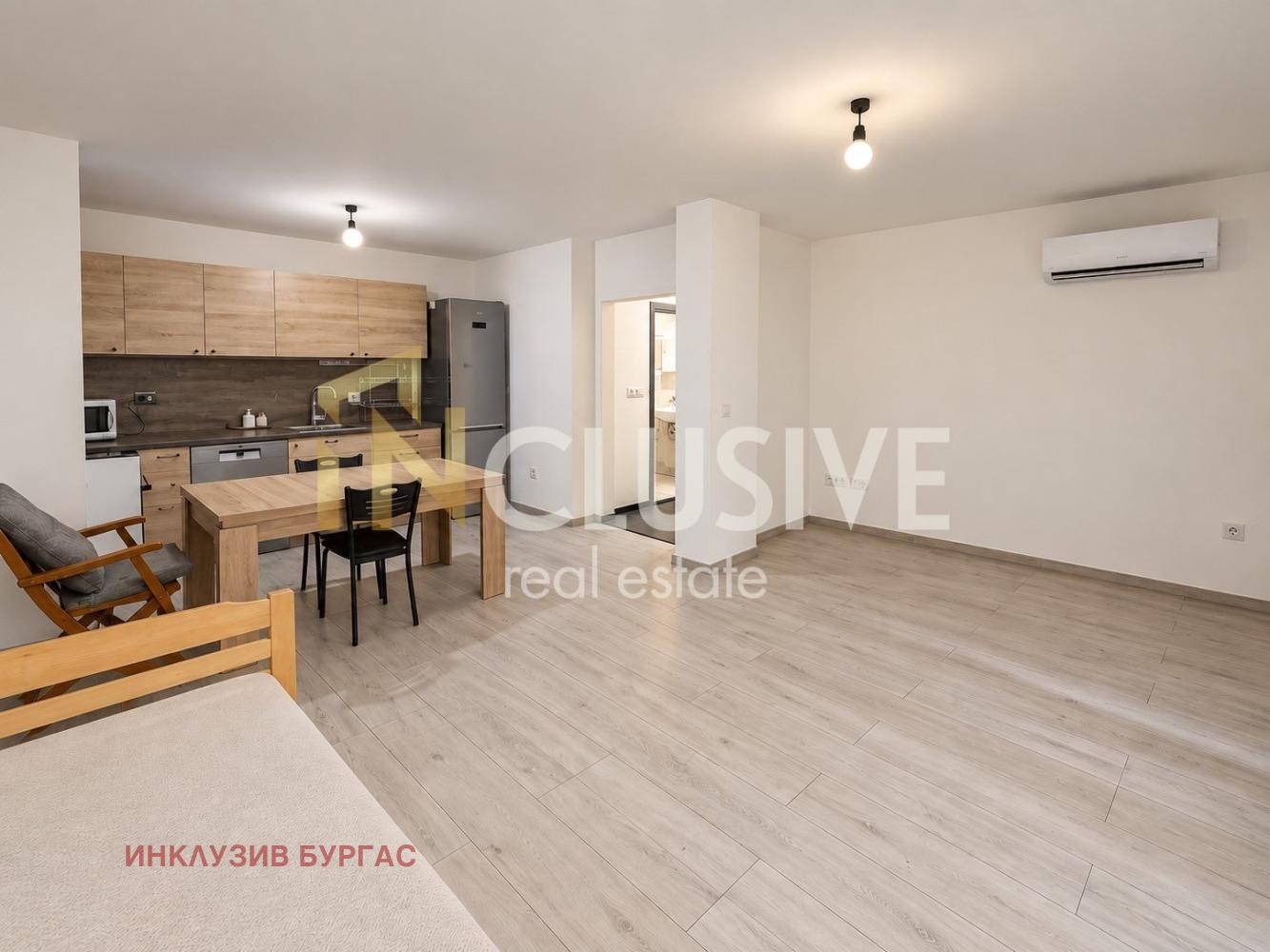 Продава 3-СТАЕН, гр. Бургас, Лазур, снимка 2 - Апартаменти - 55991689