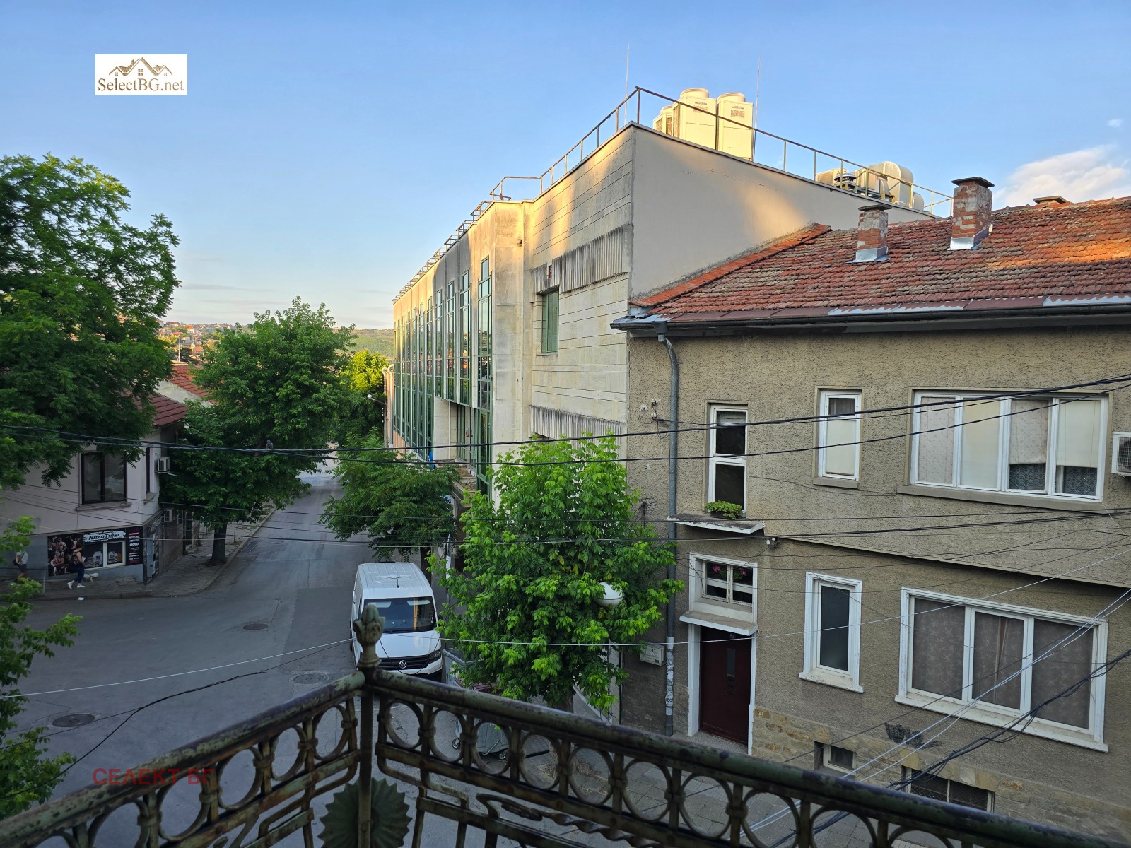 Продава КЪЩА, гр. Велико Търново, Център, снимка 3 - Къщи - 51164249