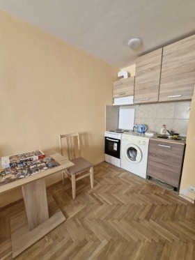 Studio Centar, Sofia 1