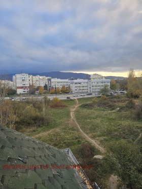 2 makuuhuonetta Ovtša kupel 1, Sofia 11