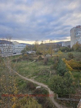 2 makuuhuonetta Ovtša kupel 1, Sofia 8