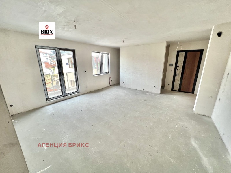 Продается  2 спальни Русе , Център , 100 кв.м | 89305754