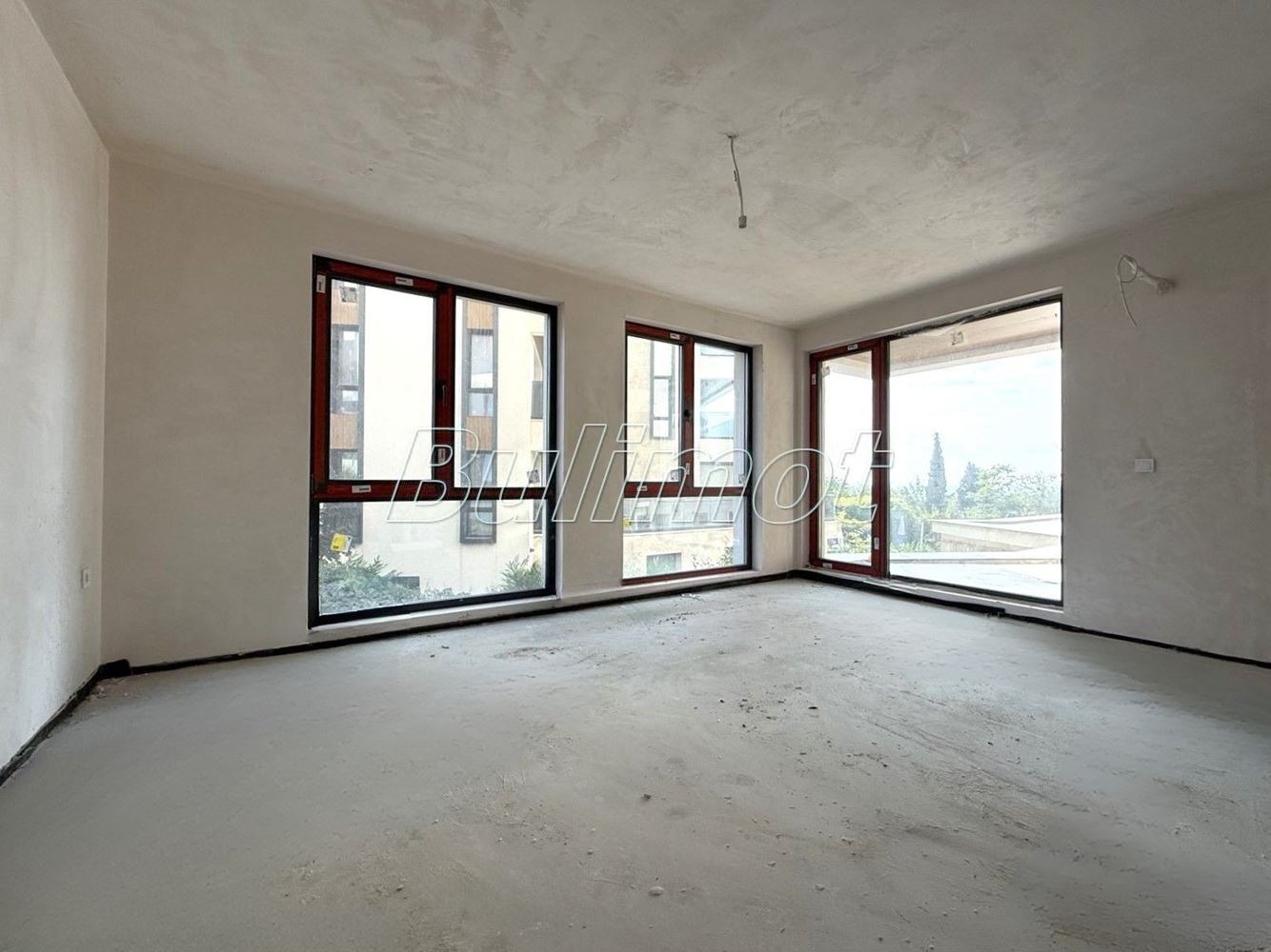 Продава 2-СТАЕН, гр. Варна, к.к. Св.Св. Константин и Елена, снимка 2 - Апартаменти - 51931965