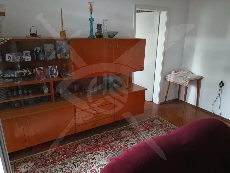 Продава 3-СТАЕН, гр. Пловдив, Южен, снимка 2 - Апартаменти - 54123212