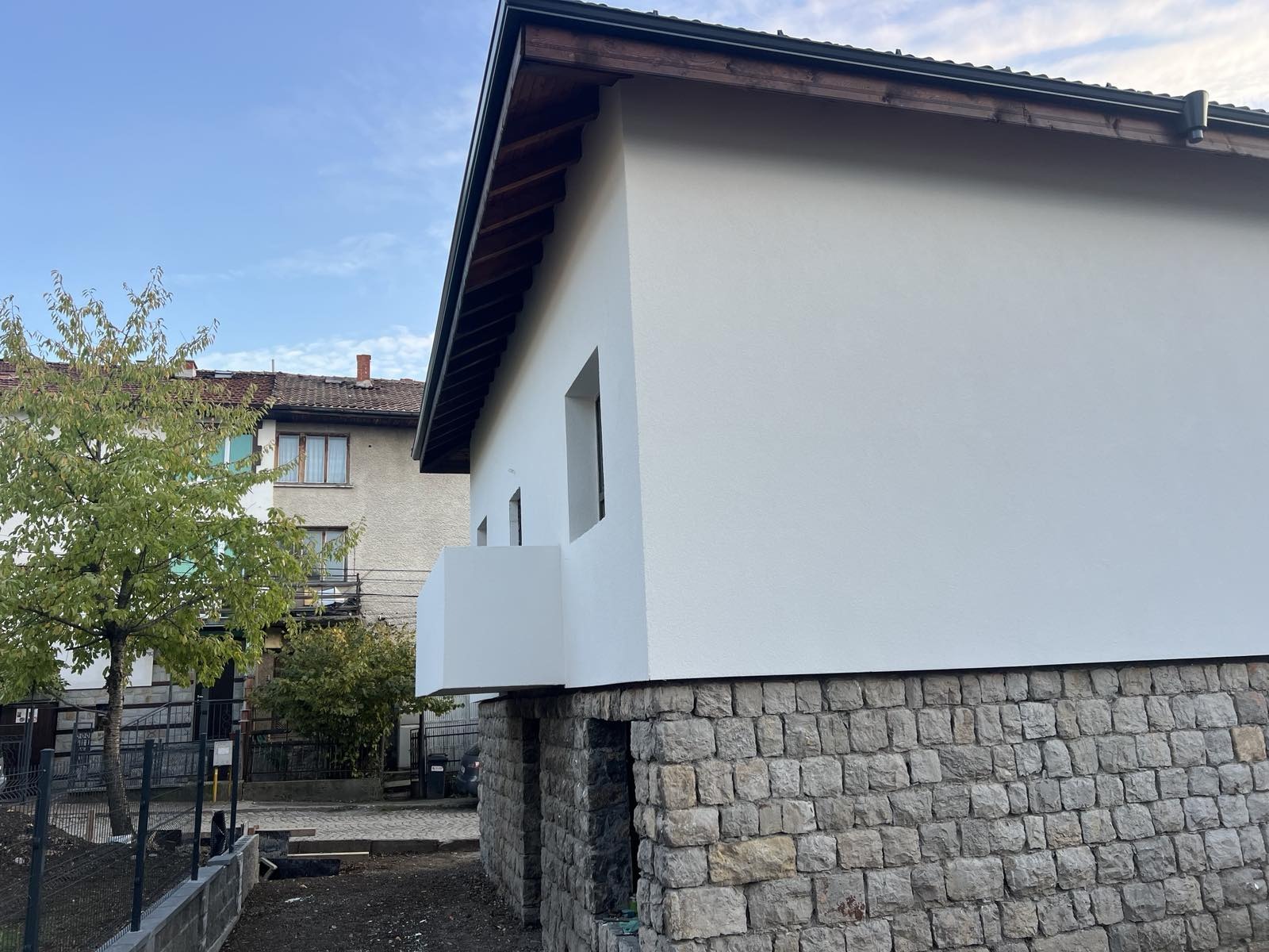 Продава КЪЩА, гр. Перник, Байкушева махала, снимка 2 - Къщи - 54439270