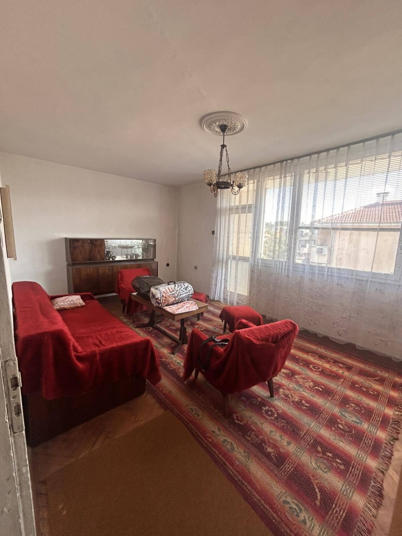 Продава МНОГОСТАЕН в град Търговище, Център - 108 кв.м / 100 000 € » 195 583.00 лв., ГРЕАЙТ ХОУМ ЕООД