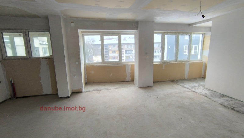 Продава 3-СТАЕН, гр. Русе, Център, снимка 6 - Апартаменти - 53254060