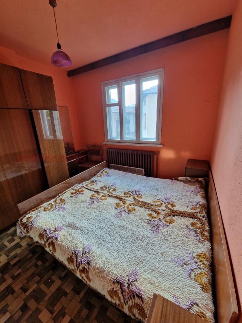 Продава ЕТАЖ ОТ КЪЩА, гр. Смолян, Стар център, снимка 10 - Етаж от къща - 53111297