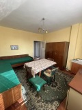 Продава МНОГОСТАЕН, град Търговище, Център • 100000 € / 195583.00 лв. • 12840457 3
