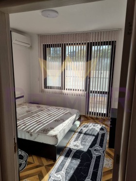 1 chambre Galata, Varna 4