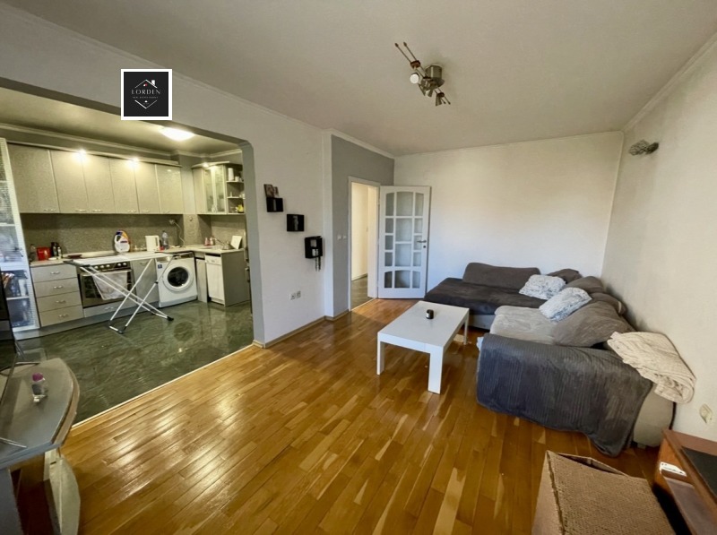 Продава 3-СТАЕН, гр. Пазарджик, Център, снимка 6 - Апартаменти - 52754113