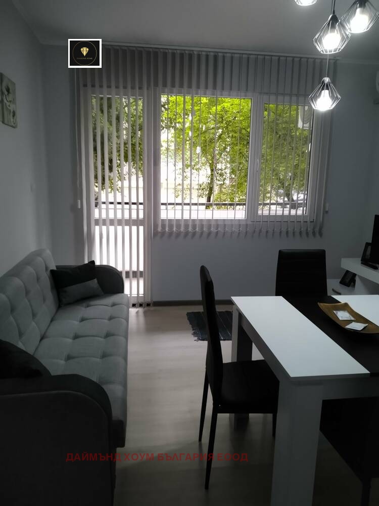 Продава 3-СТАЕН, гр. Пловдив, Тракия