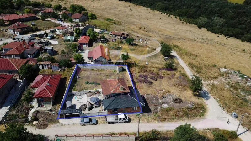 In vendita  Casa regione Varna , Liuben Karavelovo , 178 mq | 63908277