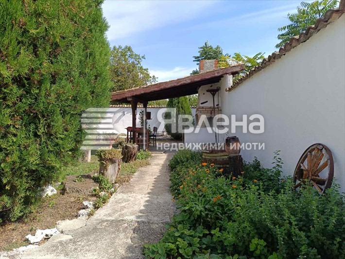 Продава КЪЩА, гр. Плиска, област Шумен, снимка 4 - Къщи - 53238806