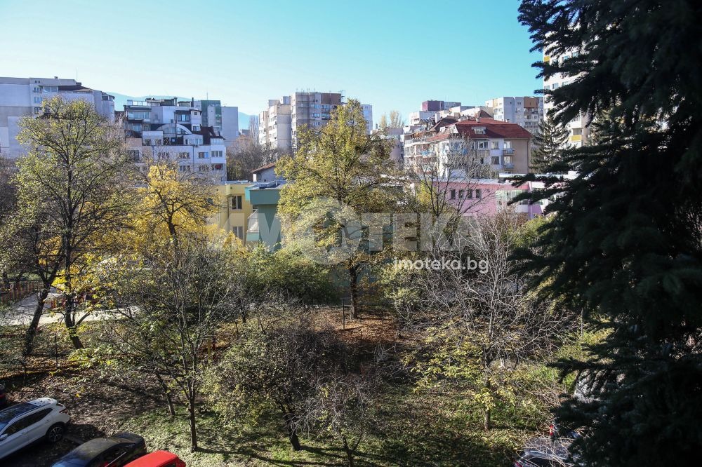 Продава 3-СТАЕН, гр. София, Стрелбище, снимка 4 - Апартаменти - 54688204
