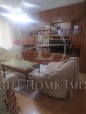 Продава 3-стаен град Пловдив Тракия - [1] 