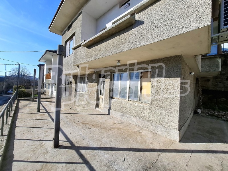 Продава ЕТАЖ ОТ КЪЩА, гр. Велико Търново, Акация, снимка 2 - Етаж от къща - 53234147