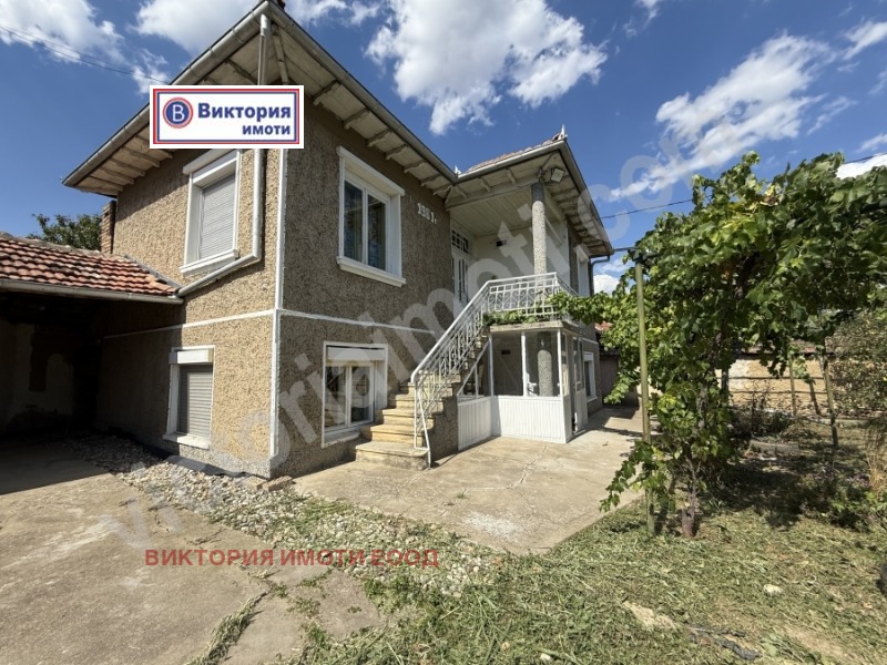 Продава  Къща област Велико Търново , с. Ресен , 112 кв.м | 88738265