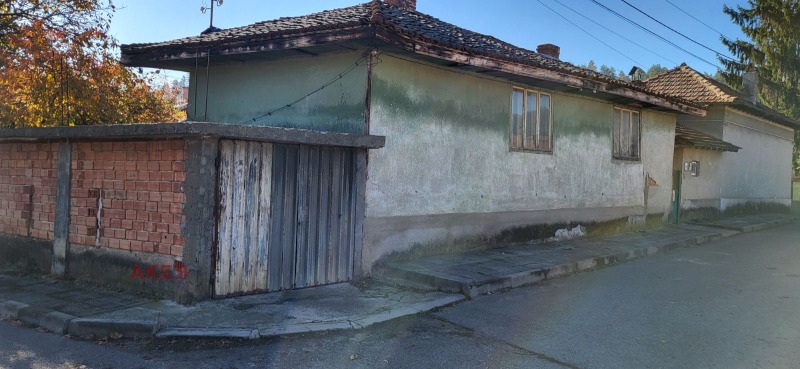 Продава КЪЩА, с. Чавдар, област София област, снимка 2 - Къщи - 52282489