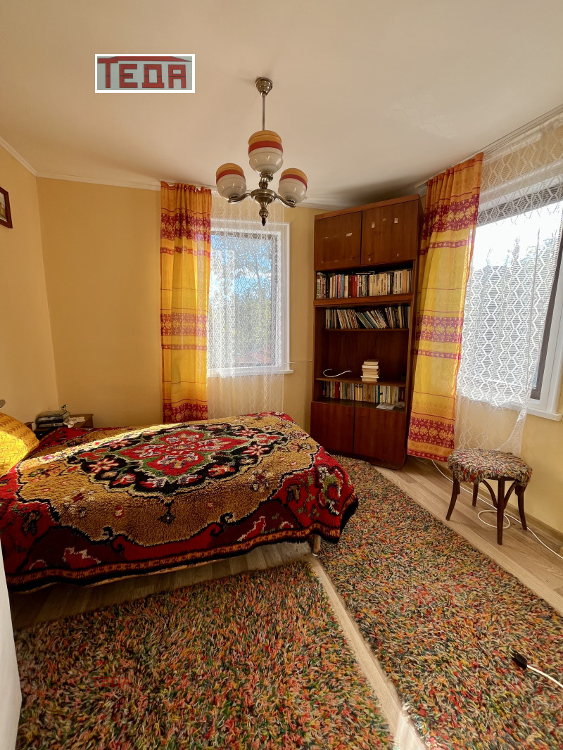 Продава КЪЩА, с. Върбешница, област Враца, снимка 2 - Къщи - 52302137