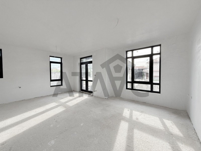 Продава КЪЩА, с. Стряма, област Пловдив, снимка 3 - Къщи - 52402910