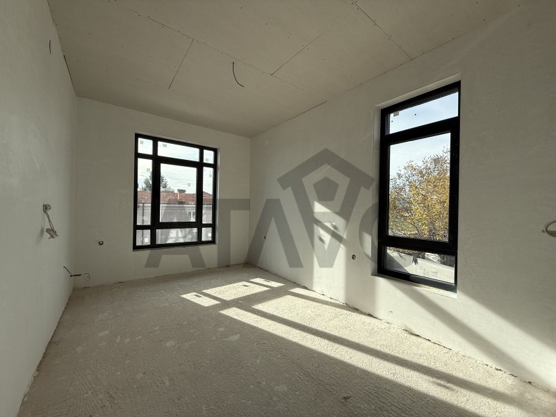 Продава КЪЩА, с. Стряма, област Пловдив, снимка 12 - Къщи - 52402910