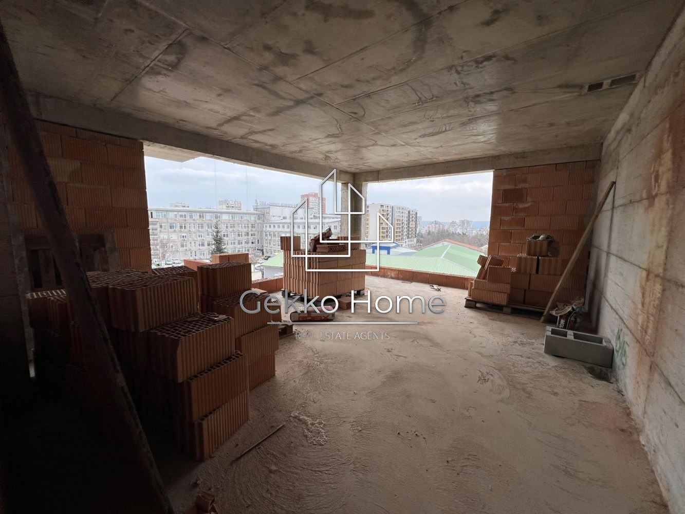 Продава 3-СТАЕН, гр. Варна, Младост 2