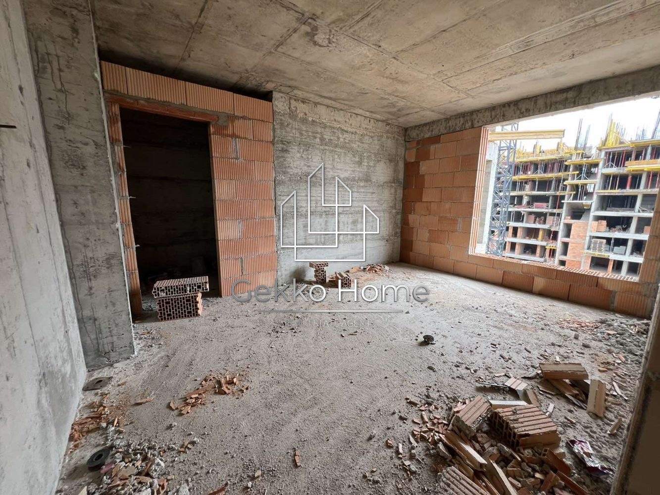 Продава 3-СТАЕН, гр. Варна, Младост 2, снимка 2 - Апартаменти - 53942904