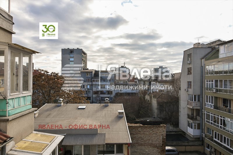 Продава МНОГОСТАЕН, гр. Варна, Център, снимка 12 - Aпартаменти - 48398430