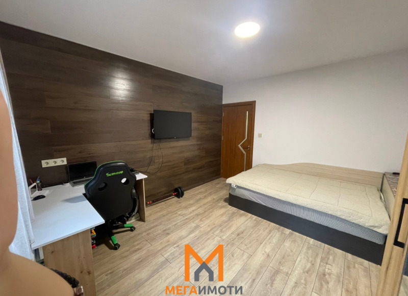 Продава ЕТАЖ ОТ КЪЩА, гр. Севлиево, област Габрово, снимка 7 - Етаж от къща - 52723842