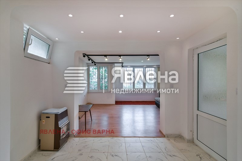 Продава КЪЩА, гр. Варна, Бриз, снимка 8 - Къщи - 48580344