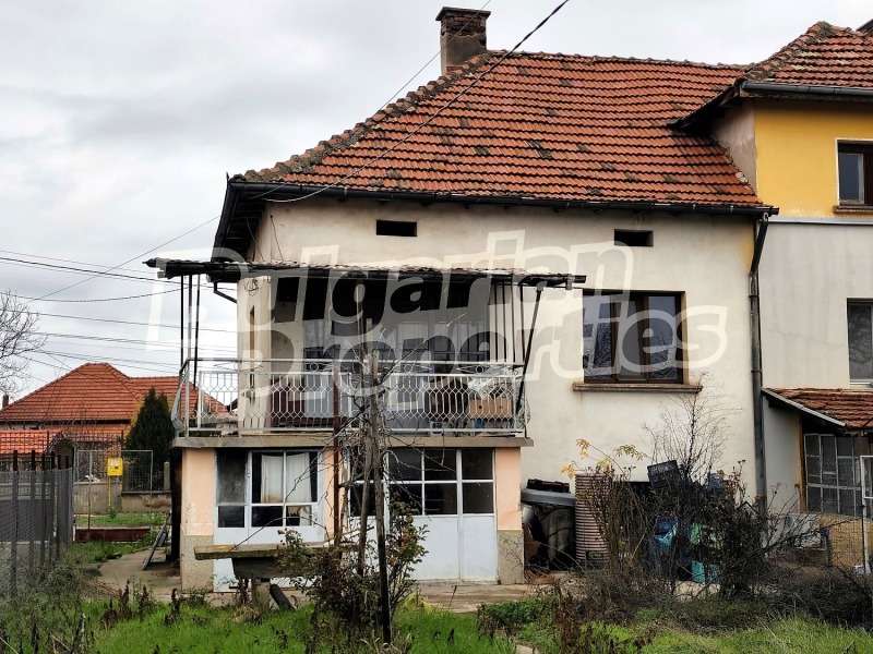 Продава КЪЩА, гр. Кнежа, област Плевен